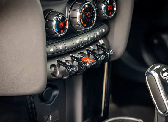 MINI Gear Shifter | CarMoney.co.uk