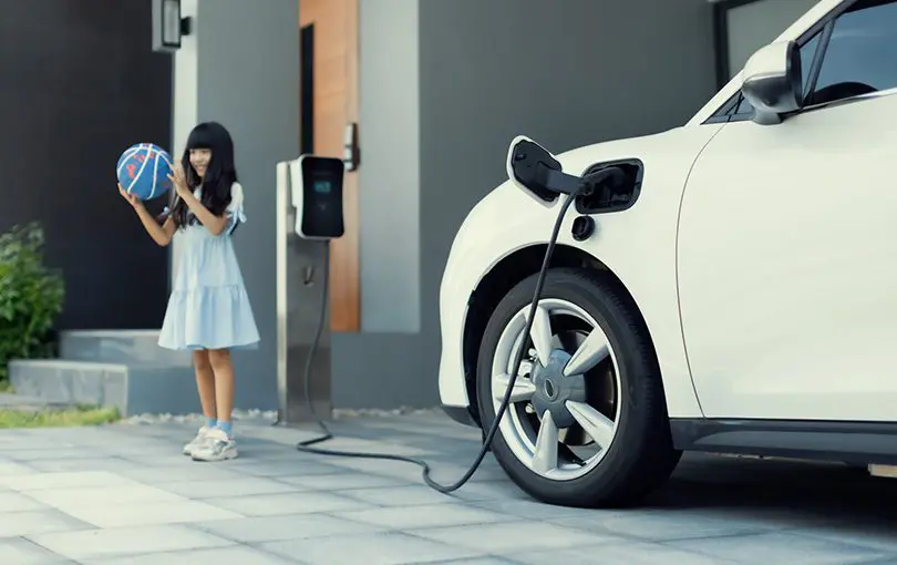 Electric Car Charging Driveway | CarMoney.co.uk