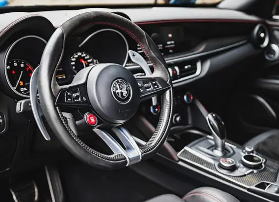 Alfa Romeo Interiors | CarMoney.co.uk